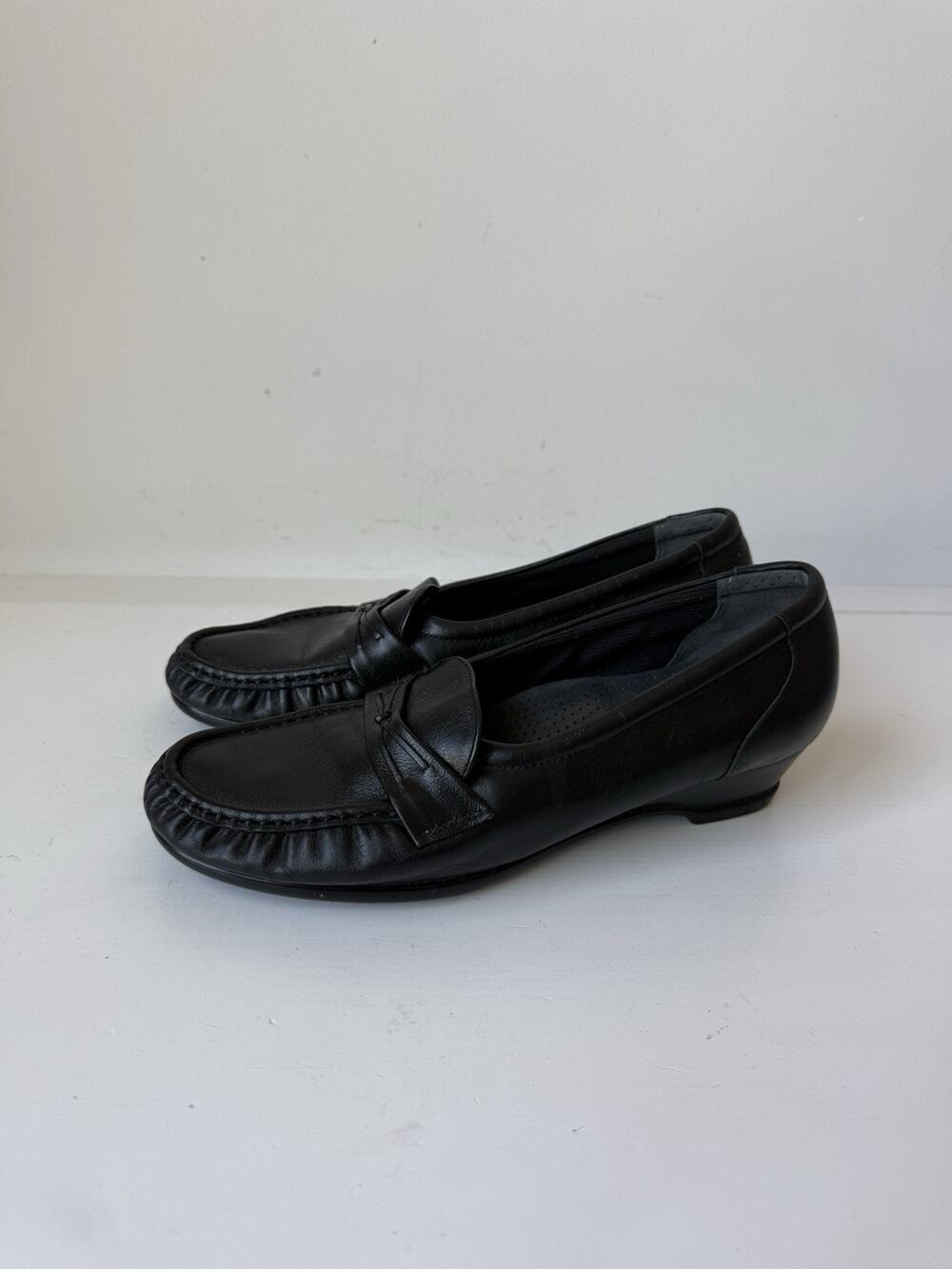 SAS Tripad Women's Penny Loafers Slip On Shoes Size 9M Black Leather USA